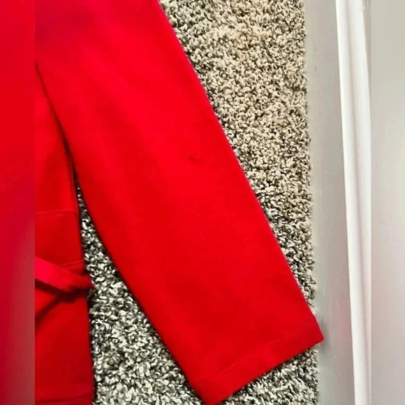 Susan Graver Red Long Sleeve Jogger Jacket Gold Hardware Size Medium - Picture 8 of 9